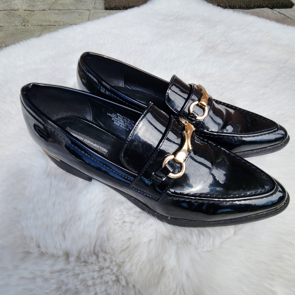 FRENCH CONNECTION BLACK PATENT LEATHER LOAFER SIZE 9